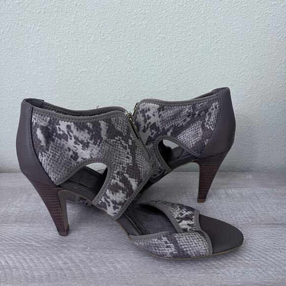 Isola Snakeskin Zip Up Brown Stiletto Heels - Size 9.5 - Picture 4 of 10